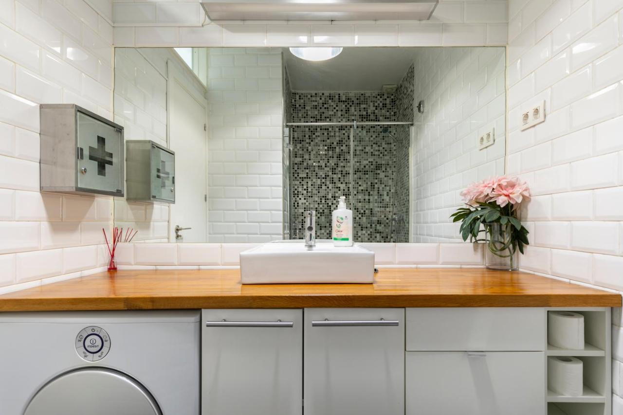 Homeabout Madrid Rio Apartment Екстериор снимка